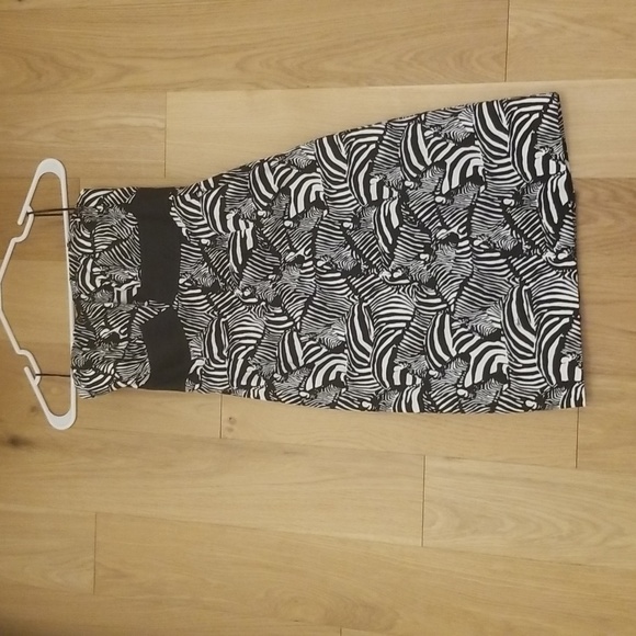 Trina Turk strapless zebra print cotton dress sz 0 worn once. Zip back & lined. - Picture 1 of 2